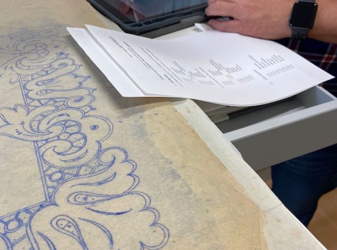 La Consejería de Artesanía 🖼 prepara la digitalización del archivo de los patrones y bordados de la Isla 🏝️